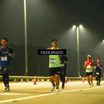 Runner Photo 7196685