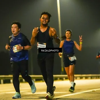 Runner Photo 7196696