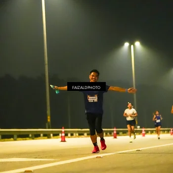 Runner Photo 7196749