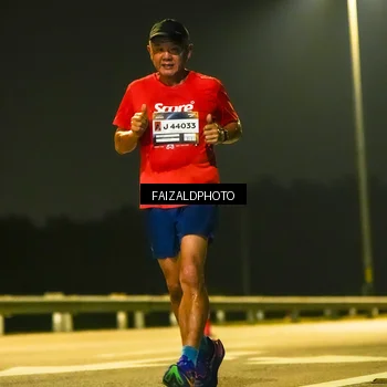 Runner Photo 7196875