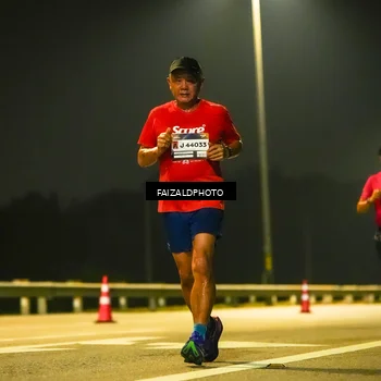 Runner Photo 7196890