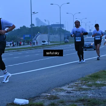 Runner Photo 7198140