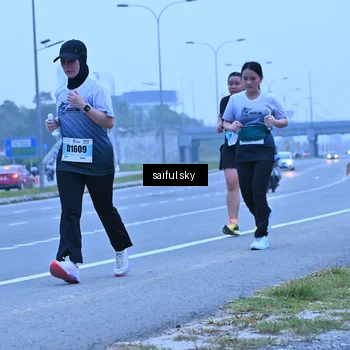 Runner Photo 7198434