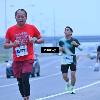 Runner Photo 7198690