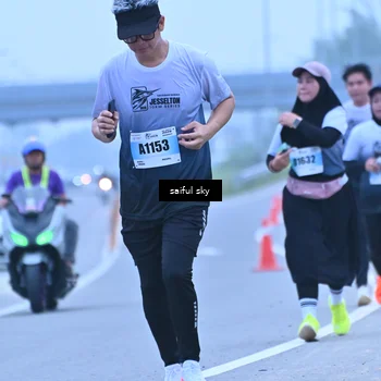 Runner Photo 7198942