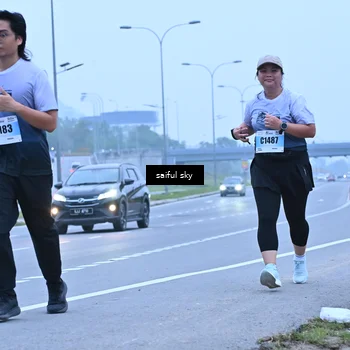 Runner Photo 7199062