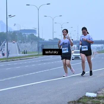 Runner Photo 7199110