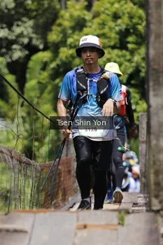 Runner Photo 72005
