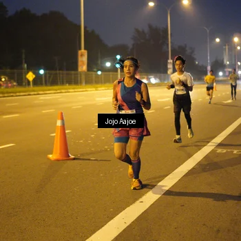 Runner Photo 7200815