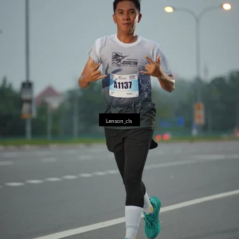 Runner Photo 7202000