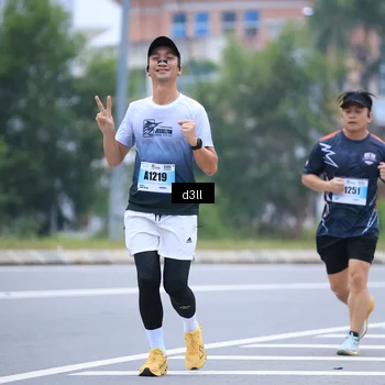 Runner Photo 7203001