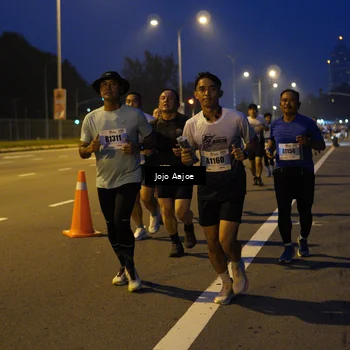Runner Photo 7203065