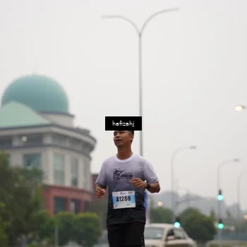 Runner Photo 7203246
