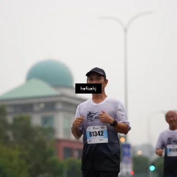 Runner Photo 7203248