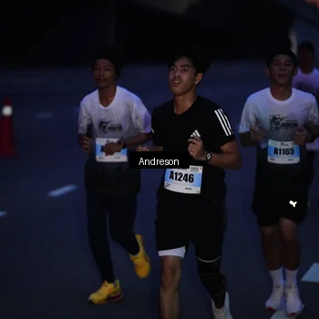 Runner Photo 7203516