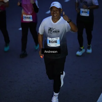 Runner Photo 7203646