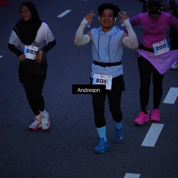 Runner Photo 7203698