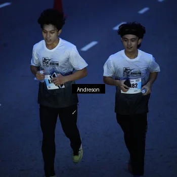 Runner Photo 7203751