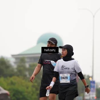 Runner Photo 7204044
