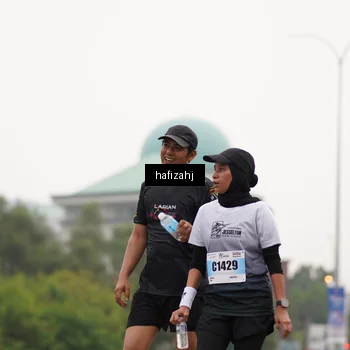 Runner Photo 7204051