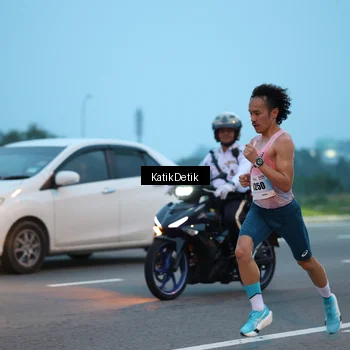 Runner Photo 7204060