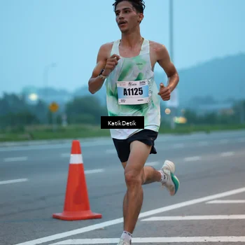 Runner Photo 7204069