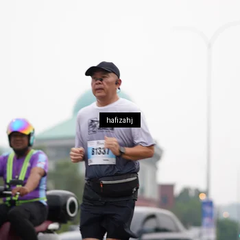 Runner Photo 7204218