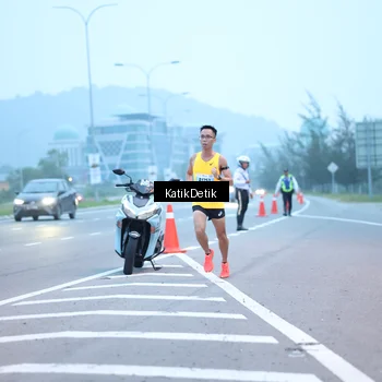 Runner Photo 7204308