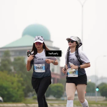 Runner Photo 7204355