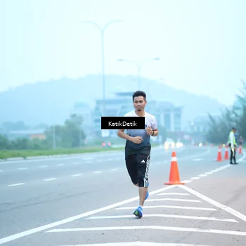 Runner Photo 7204541