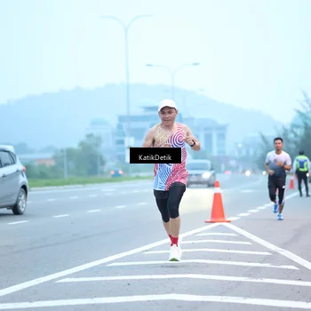 Runner Photo 7204554
