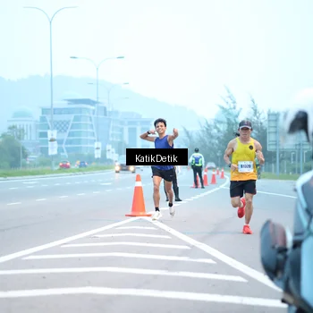 Runner Photo 7204683