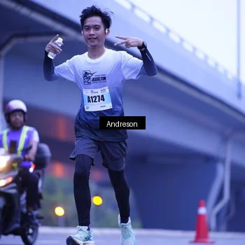 Runner Photo 7204684