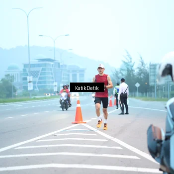 Runner Photo 7204705
