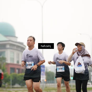 Runner Photo 7204856