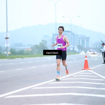 Runner Photo 7204875