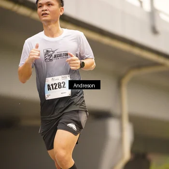 Runner Photo 7204994