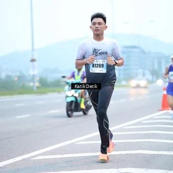 Runner Photo 7204999