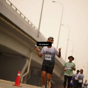Runner Photo 7205002
