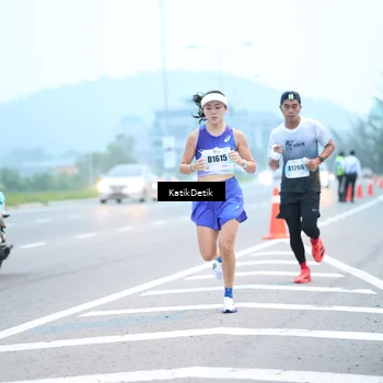 Runner Photo 7205004