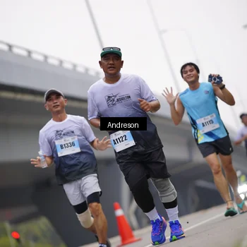 Runner Photo 7205251