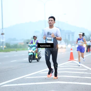 Runner Photo 7205284