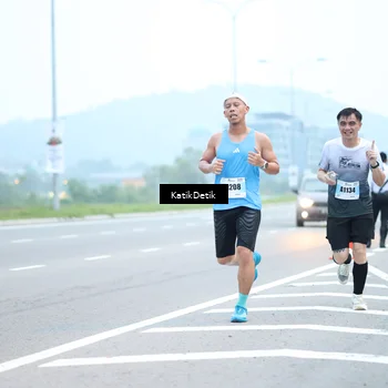 Runner Photo 7205402