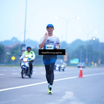 Runner Photo 7205688