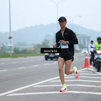 Runner Photo 7205702