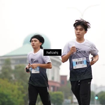 Runner Photo 7205732