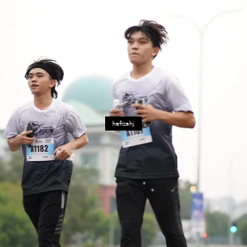 Runner Photo 7205754