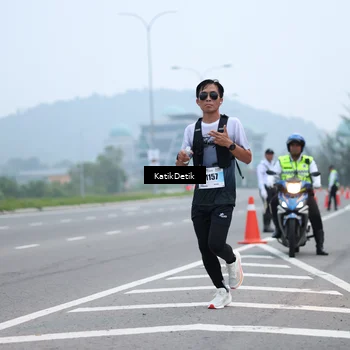 Runner Photo 7205843