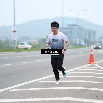 Runner Photo 7205845