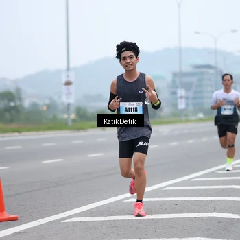 Runner Photo 7205872